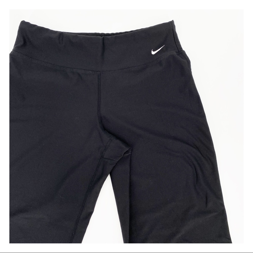 Nike Fit Dry Capri Length Yoga Loungewear Leggings Size Small Black - Picture 2 of 4